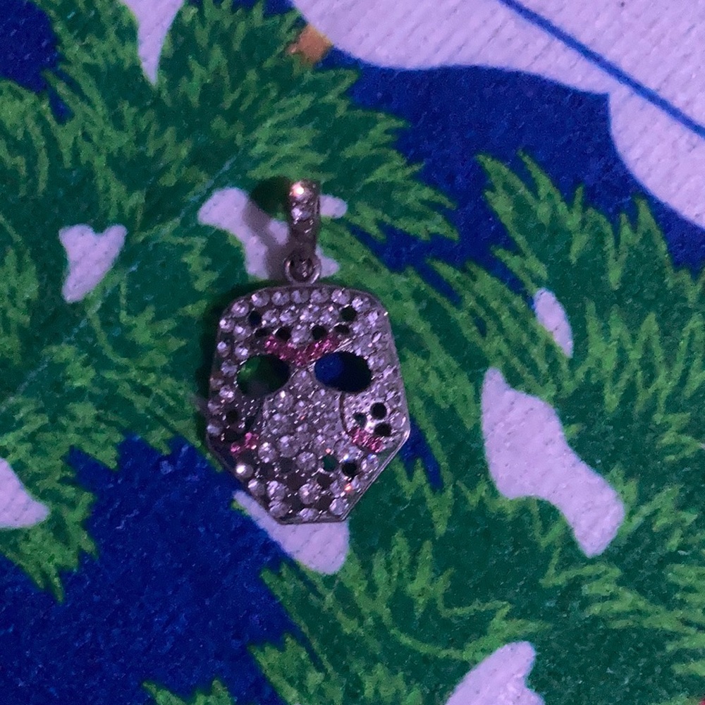 Jason pendant